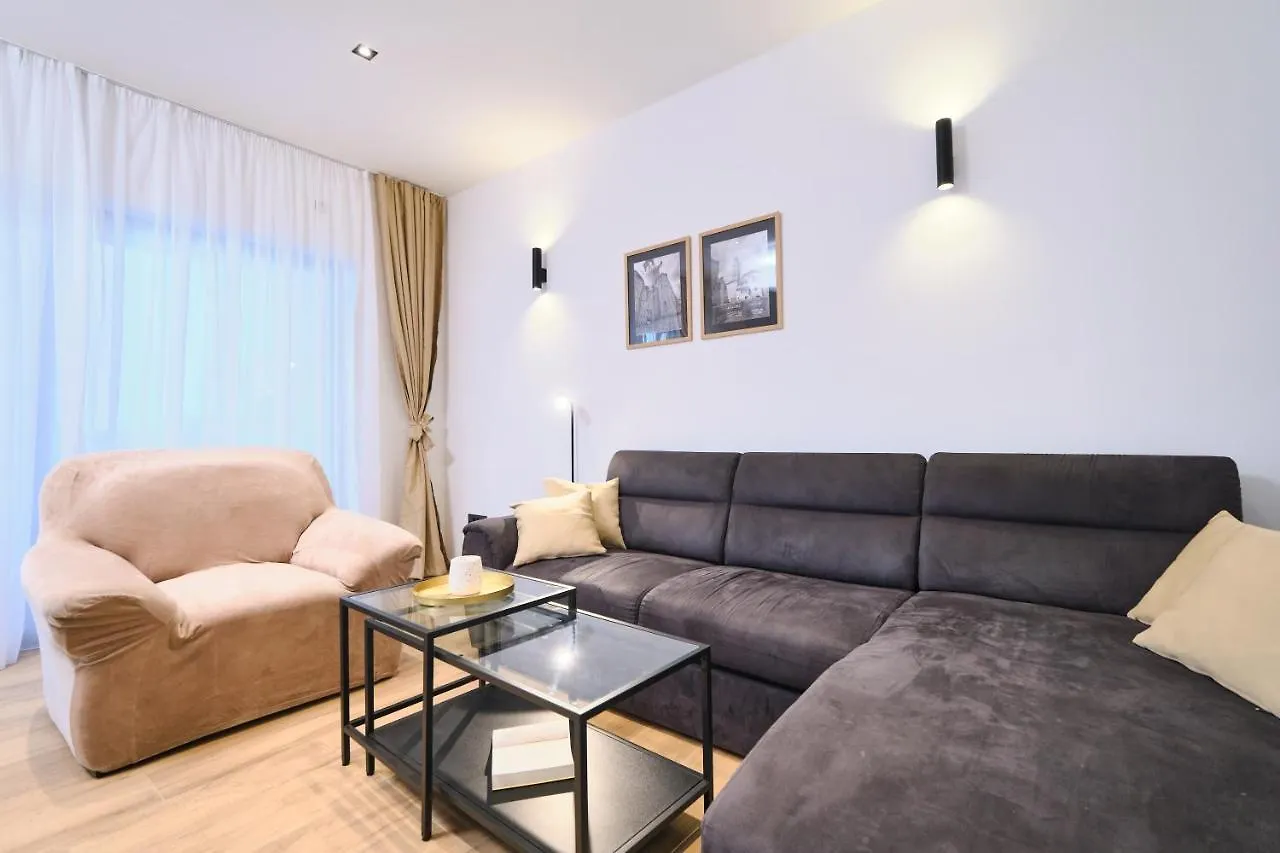 Apartment Holiday Home South Cliff Split
